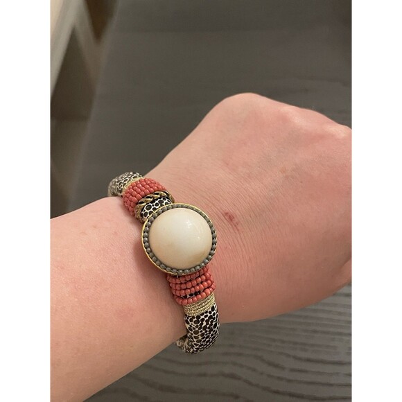 Laura‎ Janelle Boho Oval Stone & Abstract Dots Gold Tone Bracelet - Picture 1 of 8